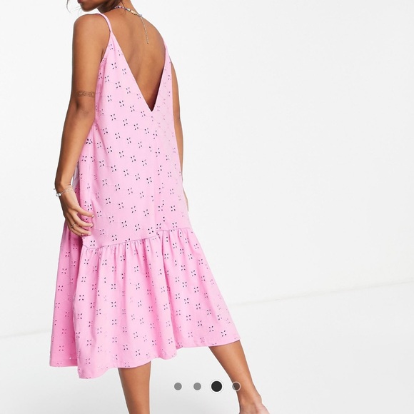 Eyelet strappy midi dress - Picture 3 of 4